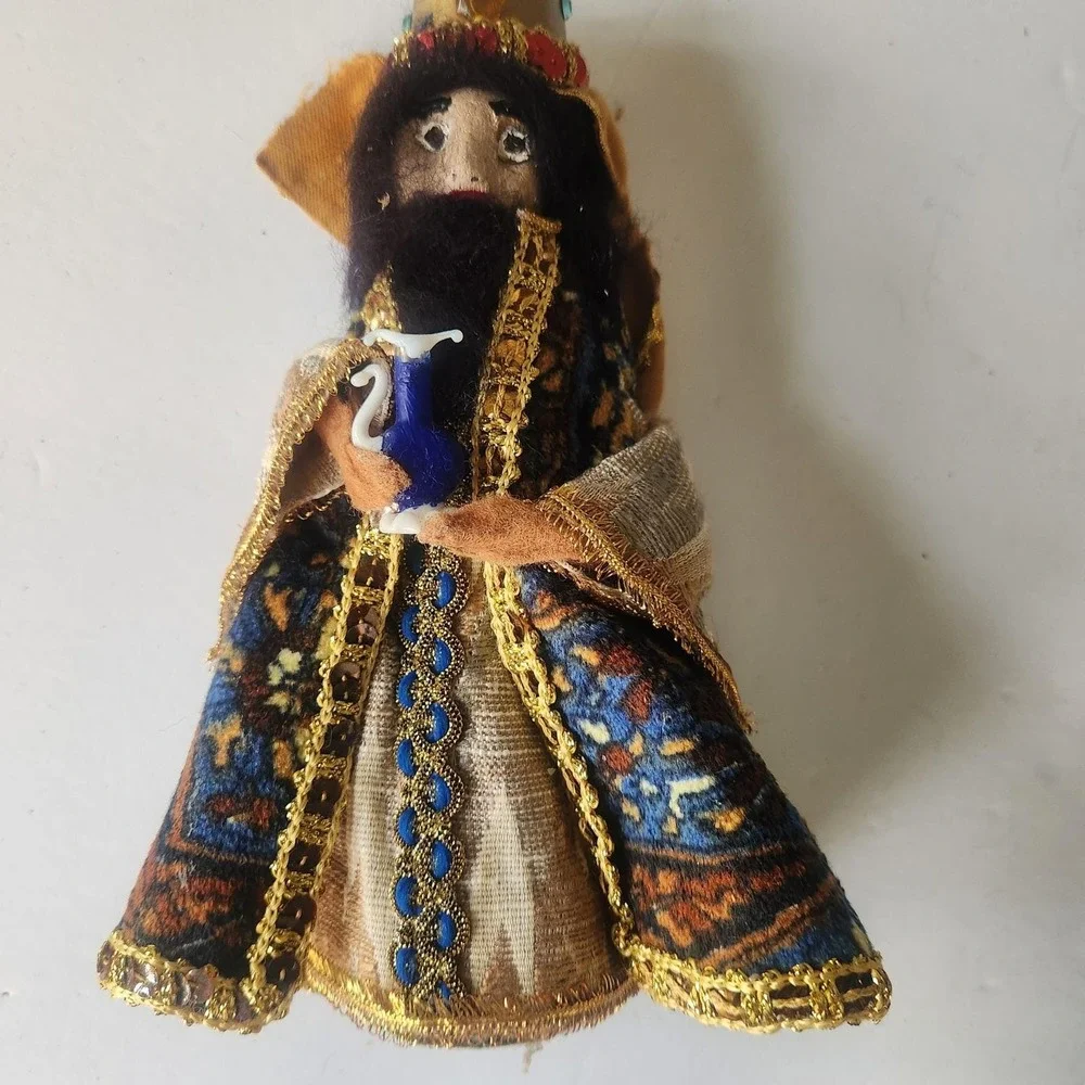 Vintage Handmade Three Wise Men Magi Nativity Figurines Folk Art Set of 3